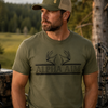 Jäger in Oliv Grünen Shirt mit ALPHA AIM Cap