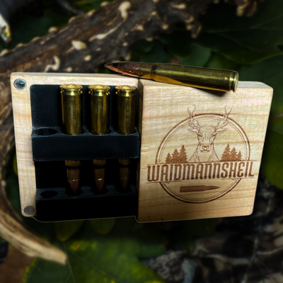 Alpha Aim Munitionsbox aus Kirschholz – Waidmannsheil